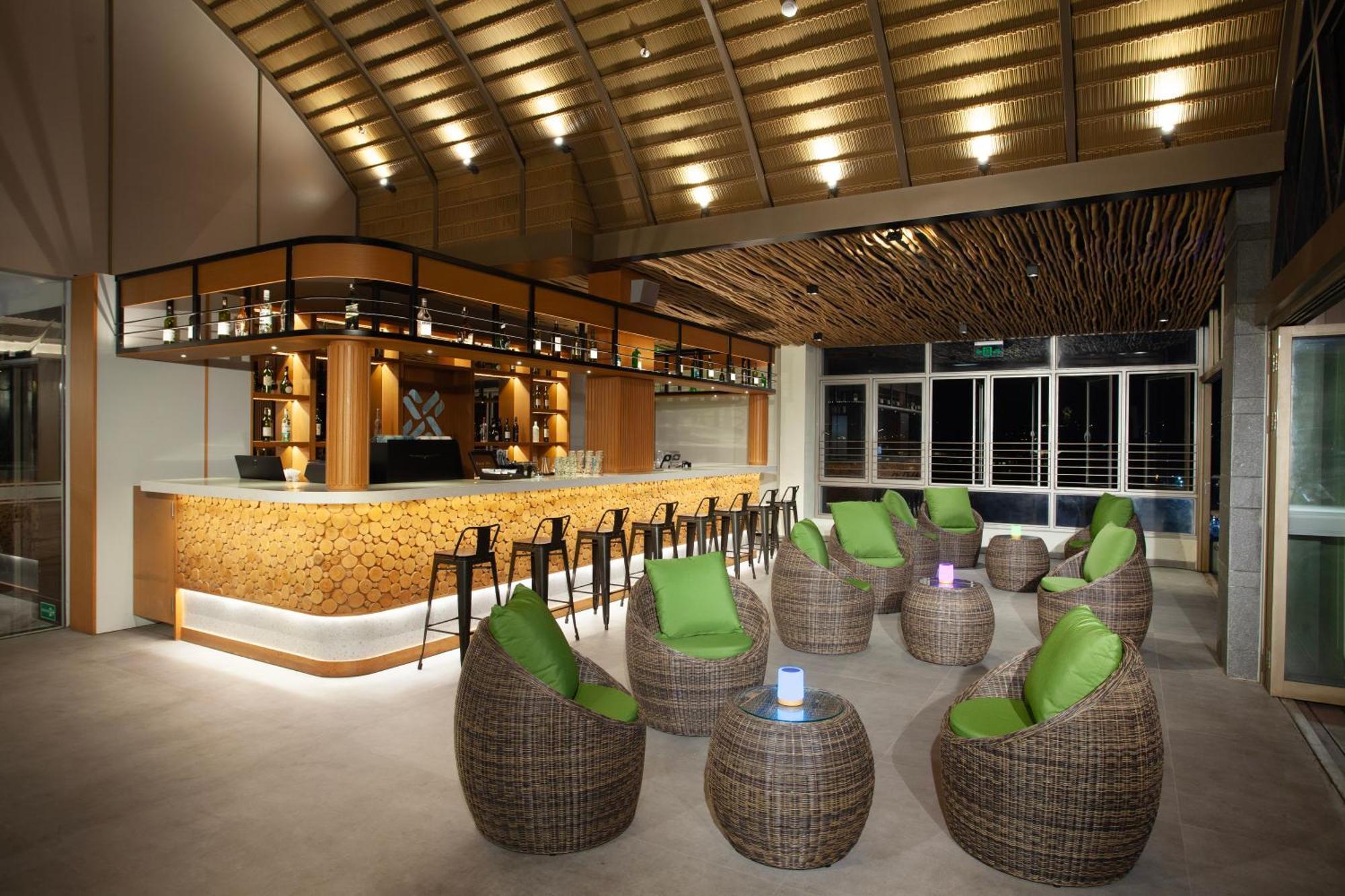 Platinum Hotel Jimbaran Beach Bali Exterior foto