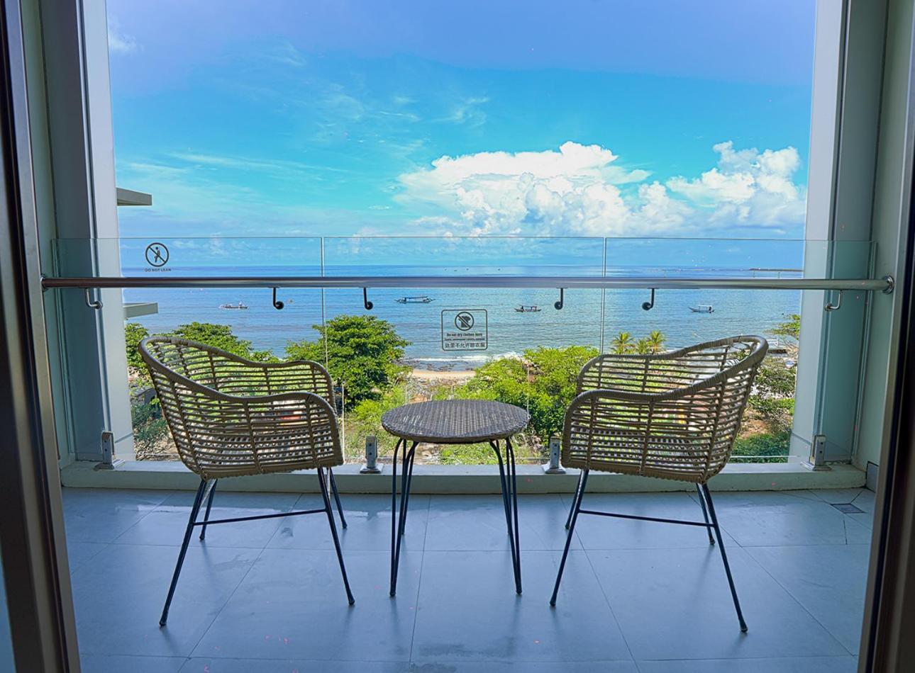 Platinum Hotel Jimbaran Beach Bali Exterior foto